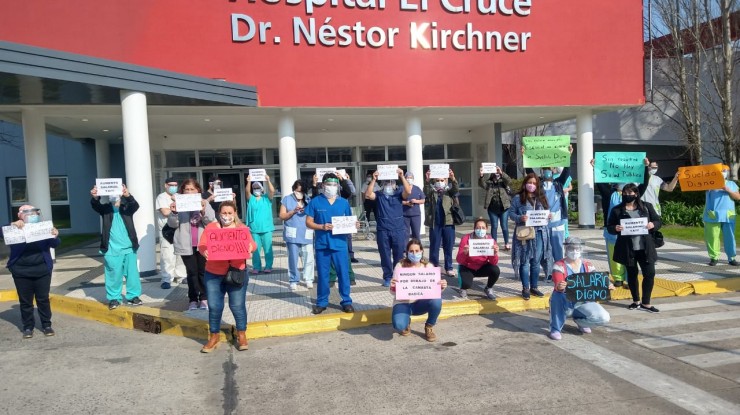 En plena pandemia trabajadores de la salud reclaman mejoras salariales